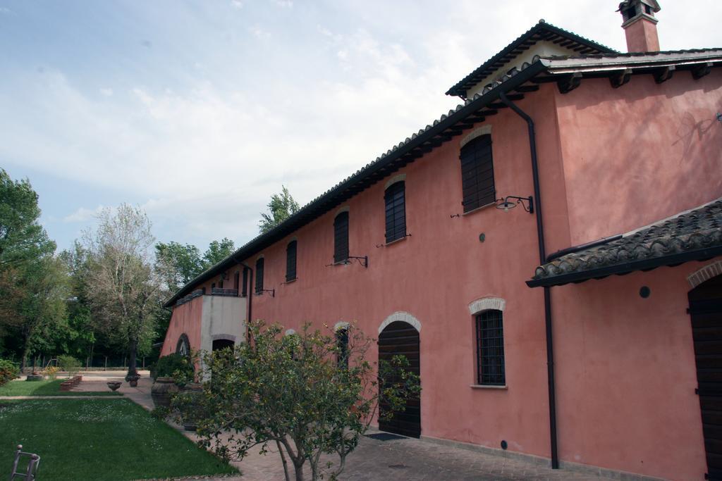 Agriturismo Il Molino Antico - 5 Girasoli Spoleto Luaran gambar