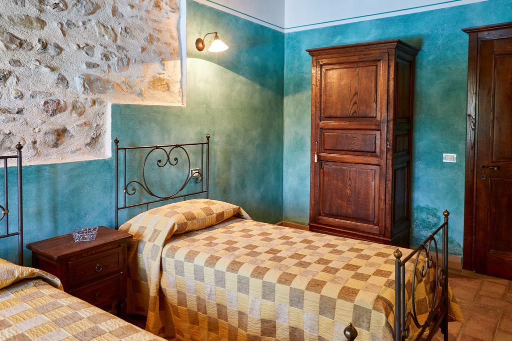 Agriturismo Il Molino Antico - 5 Girasoli Spoleto Luaran gambar